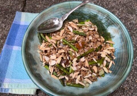 Farro salad with asparagus and almonds.